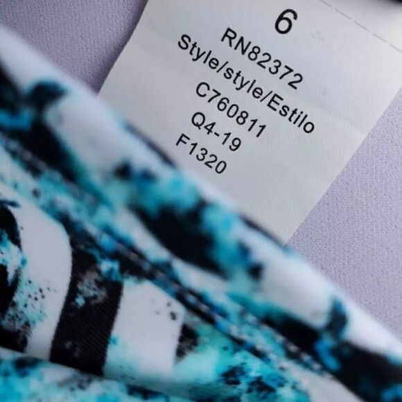 Island Escape Underwire Tankini Size 6 Swim Top - Picture 6 of 9